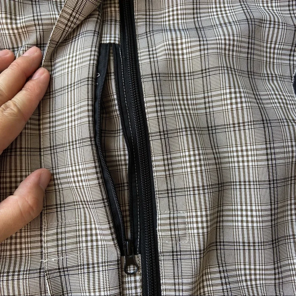 Kerrits Rain Shelter Barn Jacket Medium Tan Plaid - Picture 15 of 16